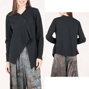 $84 NWT Saga Black Asymmetric Button Asymmetric Jacket Shirt size Medium